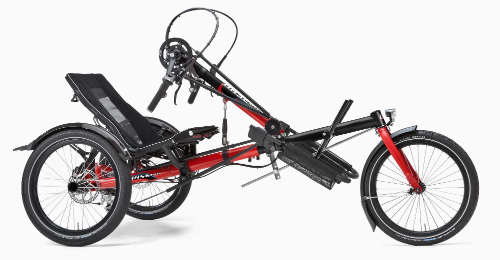Tricycle couché Handbike par Hase Bikes permettant aux personnes paraplégiques de faire du vélo